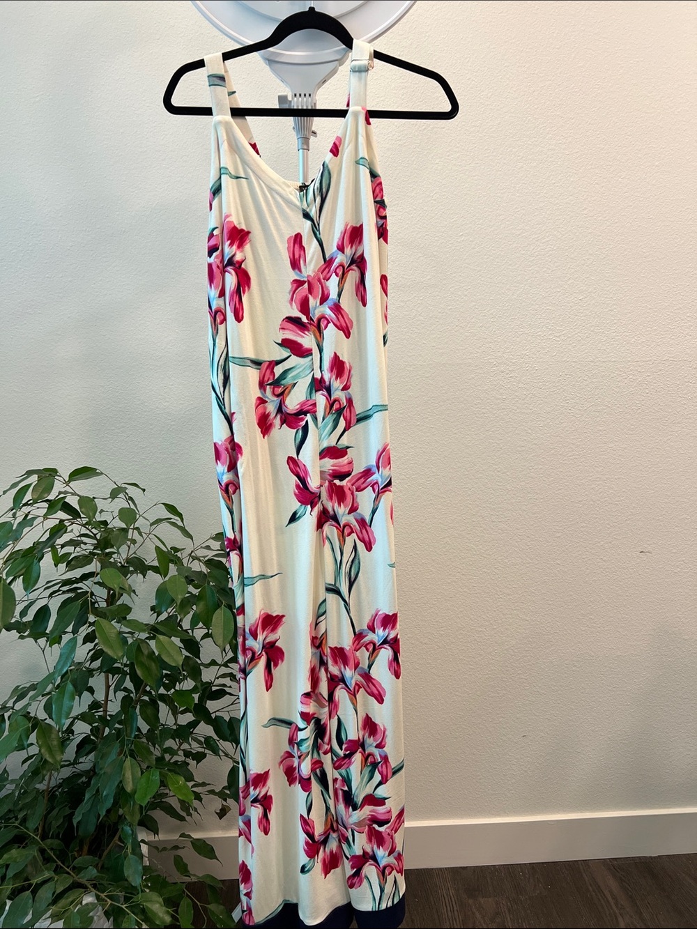 Lane Bryant Cream jumpsuit with Pink Floral Print and pockets size 14/16